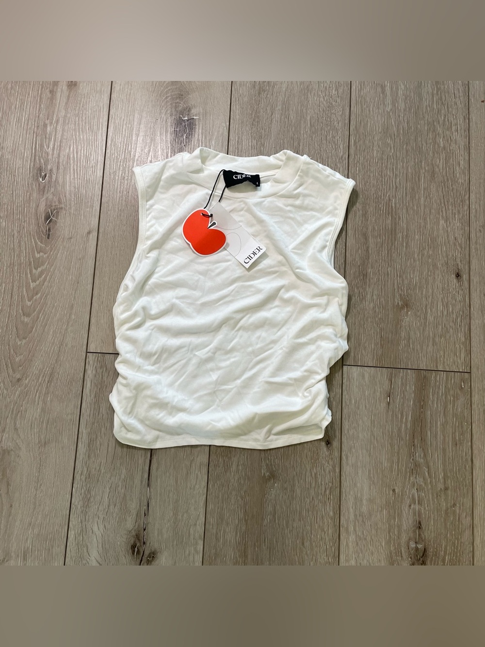 NWT‎ Cider White Shirred Muscle Tank Top Large - Trending Core Aesthetic
